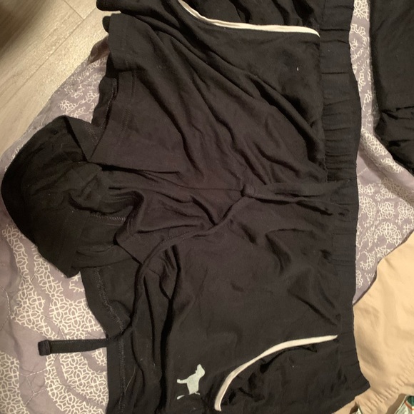 Victoria’s Secret pink sleep set - Picture 3 of 3